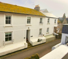No 11 Fish Street, St Ives